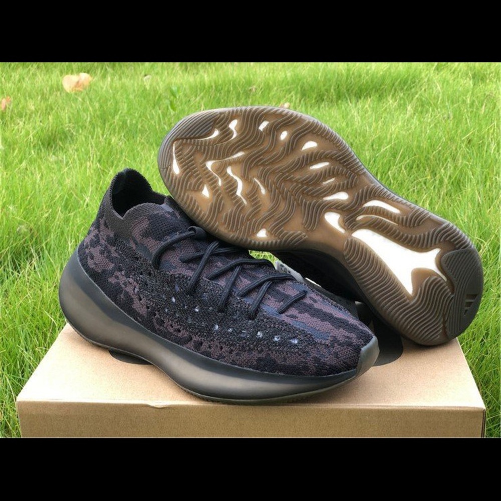 Yeezy 380 onyx size12
